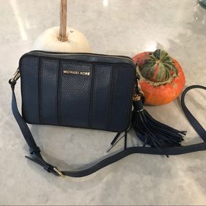 Michael Kors handbag Navy EUC